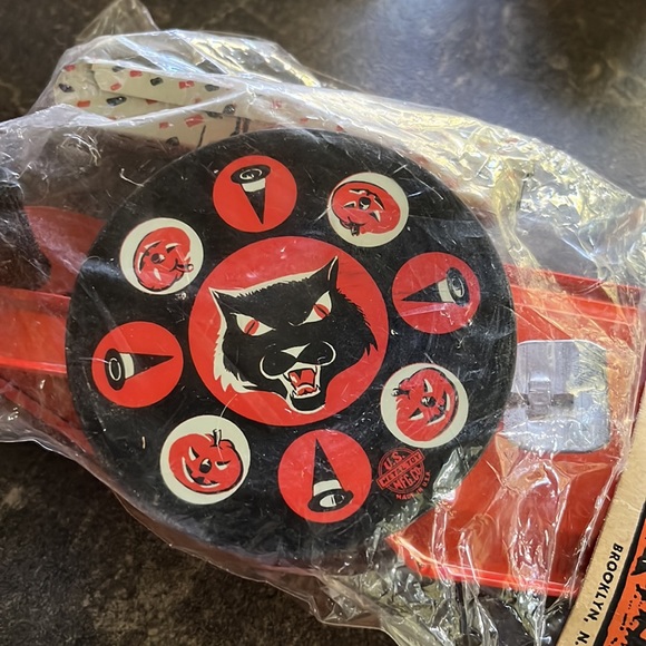 US METAL TOY MFG CO. Vintage Halloween Noise Makers, in packaging. Brooklyn NY - Picture 4 of 7